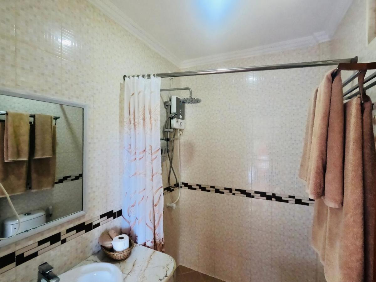 Shamar Guesthouse & Dive Maamigili Island Exterior photo